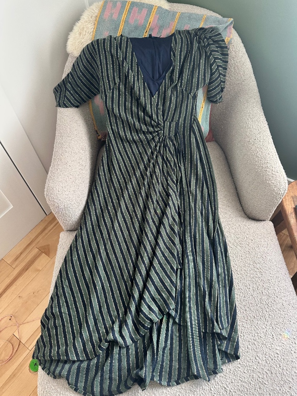Eva Franco, 1940s-style striped midi dress